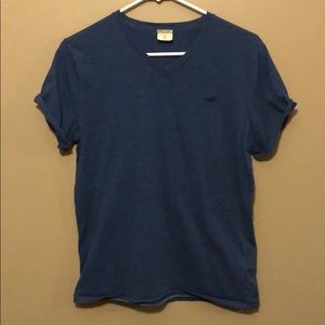 Hollister V Neck T-shirt. Size Small.